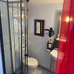 D'hotes La Fougereuse Bed & Breakfast