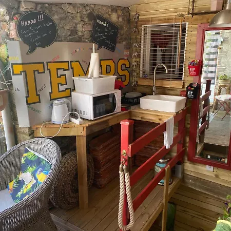 D'hotes La Fougereuse Bed & Breakfast