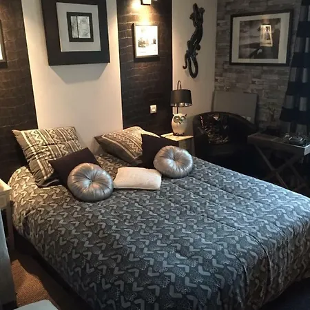 D'hotes La Fougereuse Bed & Breakfast 3*